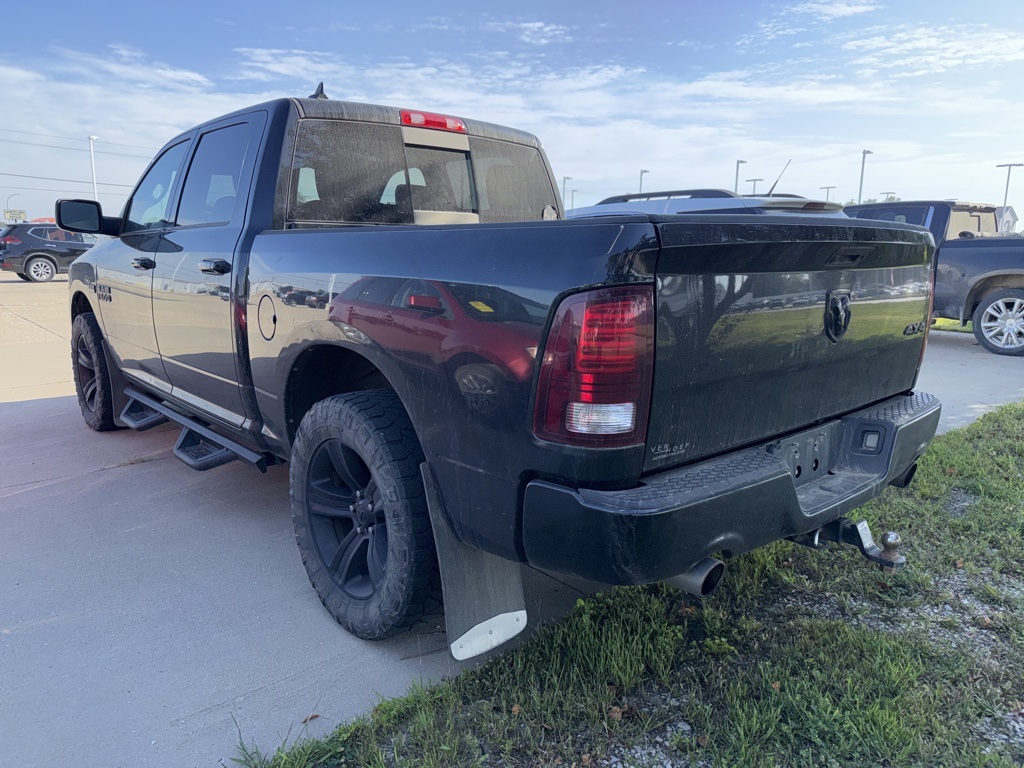2018 Ram 1500 Sport photo 2