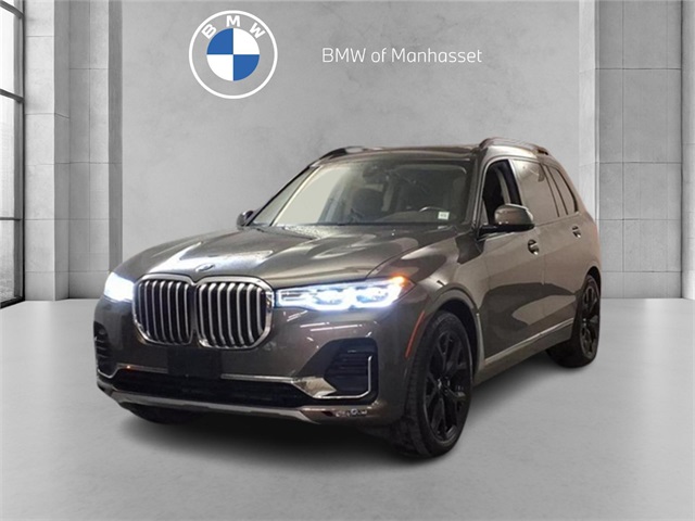 2022 BMW X7 40i's photo