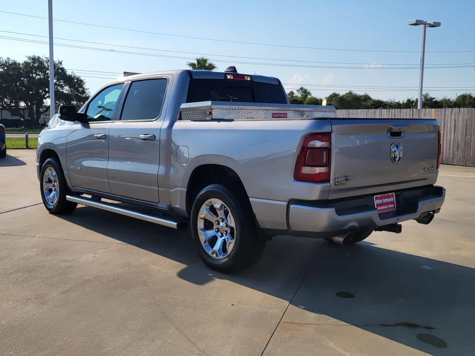 2019 Ram 1500 Big Horn Lone Star photo 3