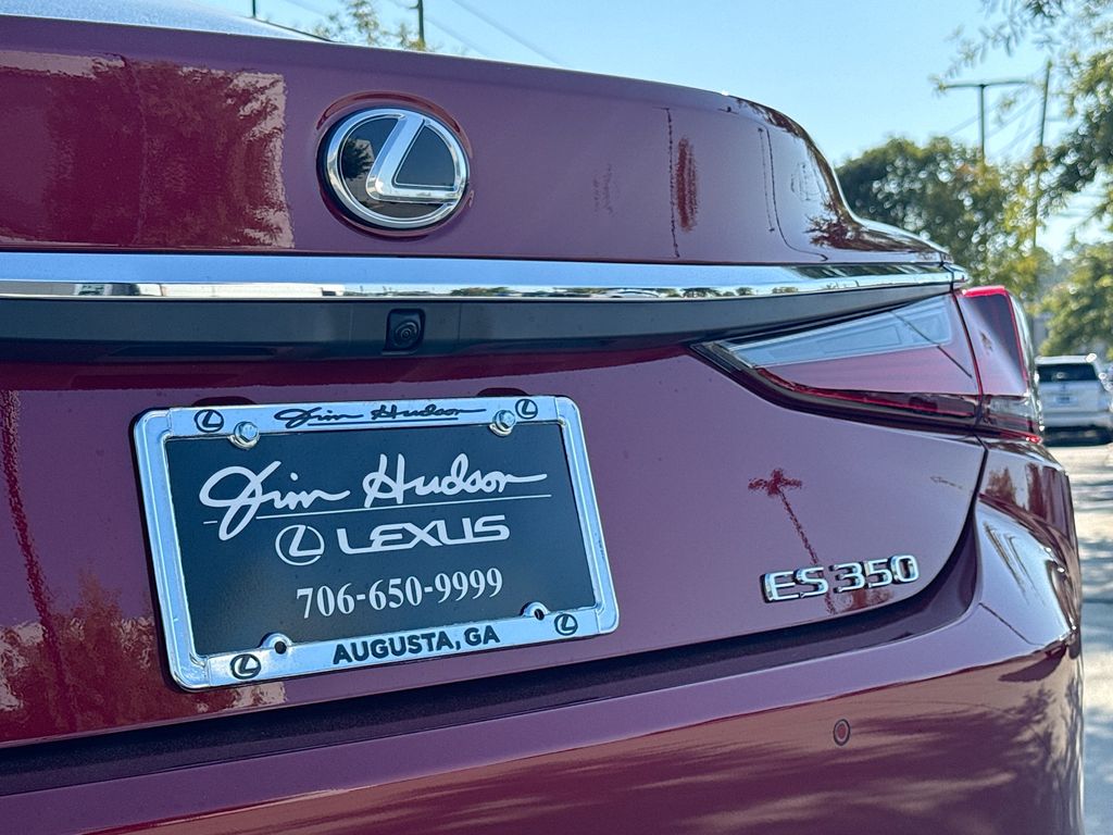 2025 Lexus ES 350 Ultra Luxury photo 9