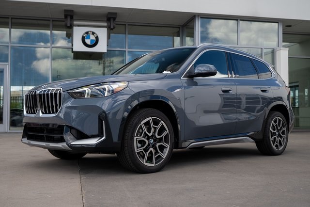 2026 BMW X1 28i's photo