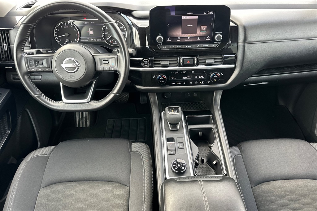 2024 Nissan Pathfinder SV photo 15