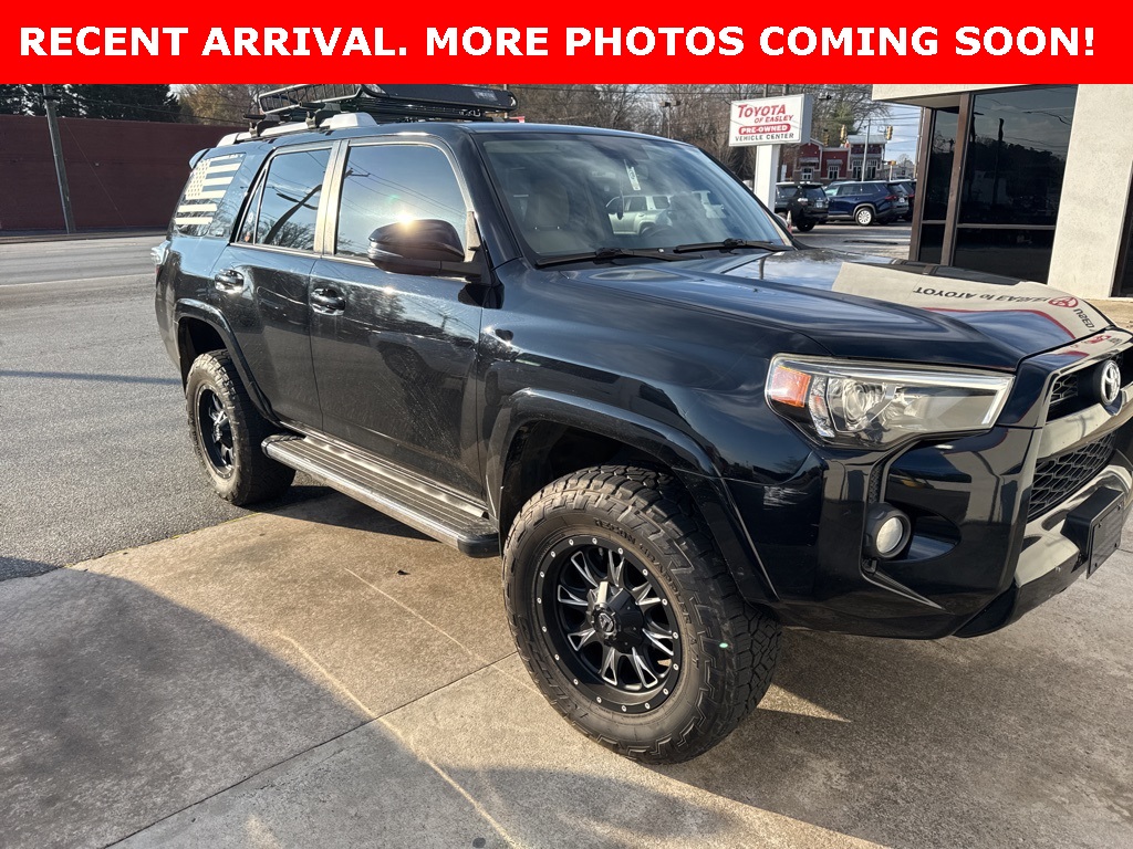 2015 Toyota 4Runner SR5 Premium's photo