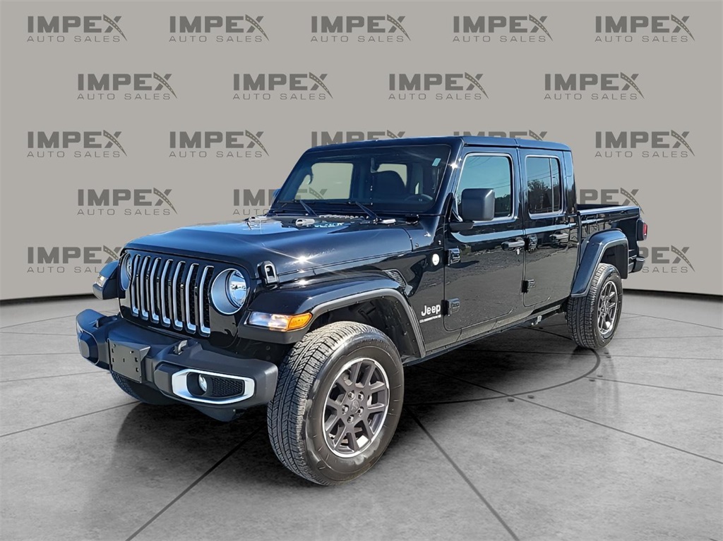Used 2023 Black Jeep Overland image 1