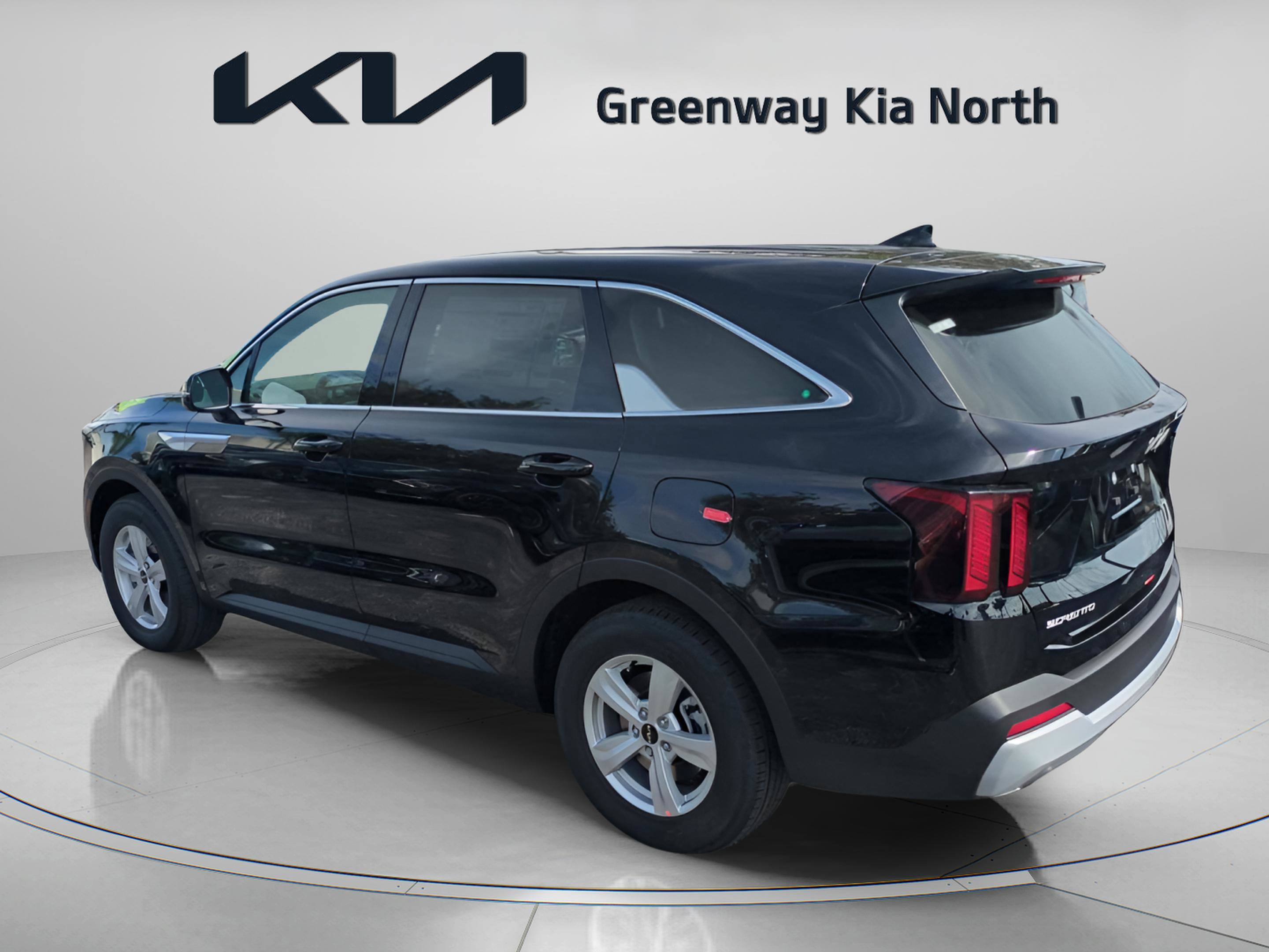 2026 Kia Sorento LX photo 4