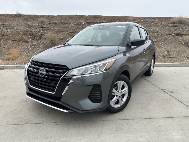 2025 Nissan KICKS PLAY Base's photo