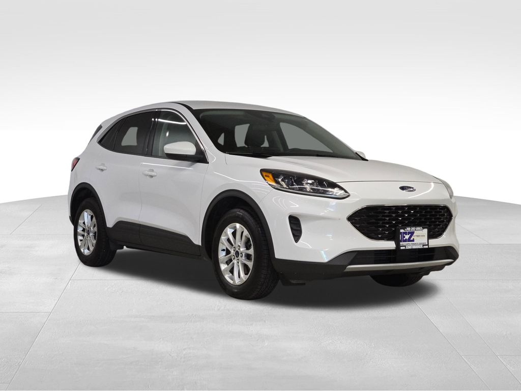 2020 Ford Escape SE photo 2