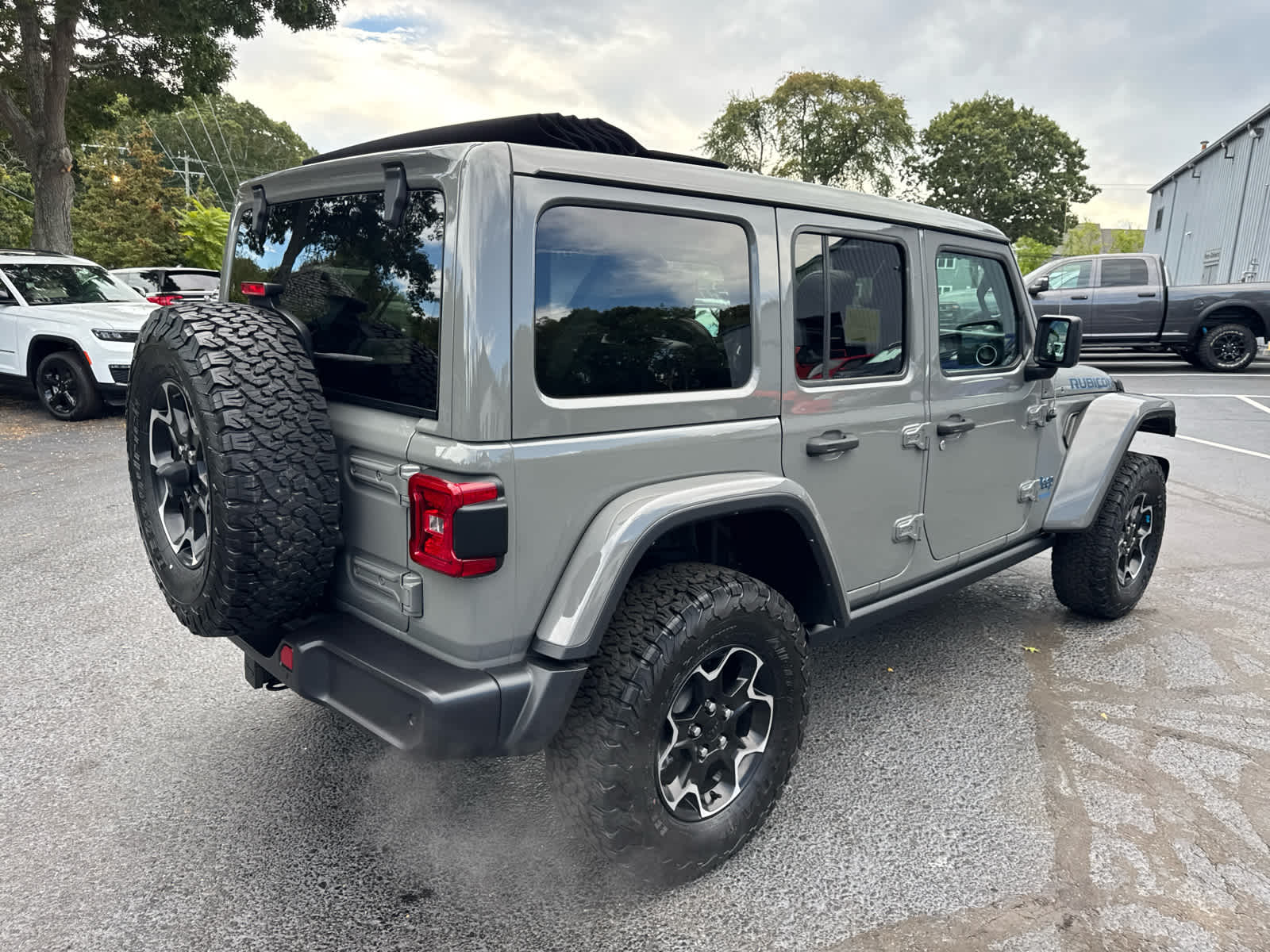 2022 Jeep Wrangler 4xe Unlimited Rubicon photo 8