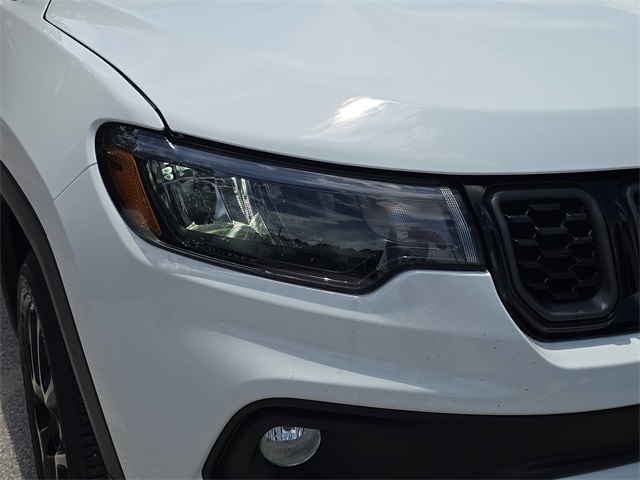 2025 Jeep Compass Latitude photo 3