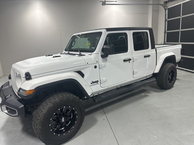 2022 Jeep Gladiator Sport photo 2