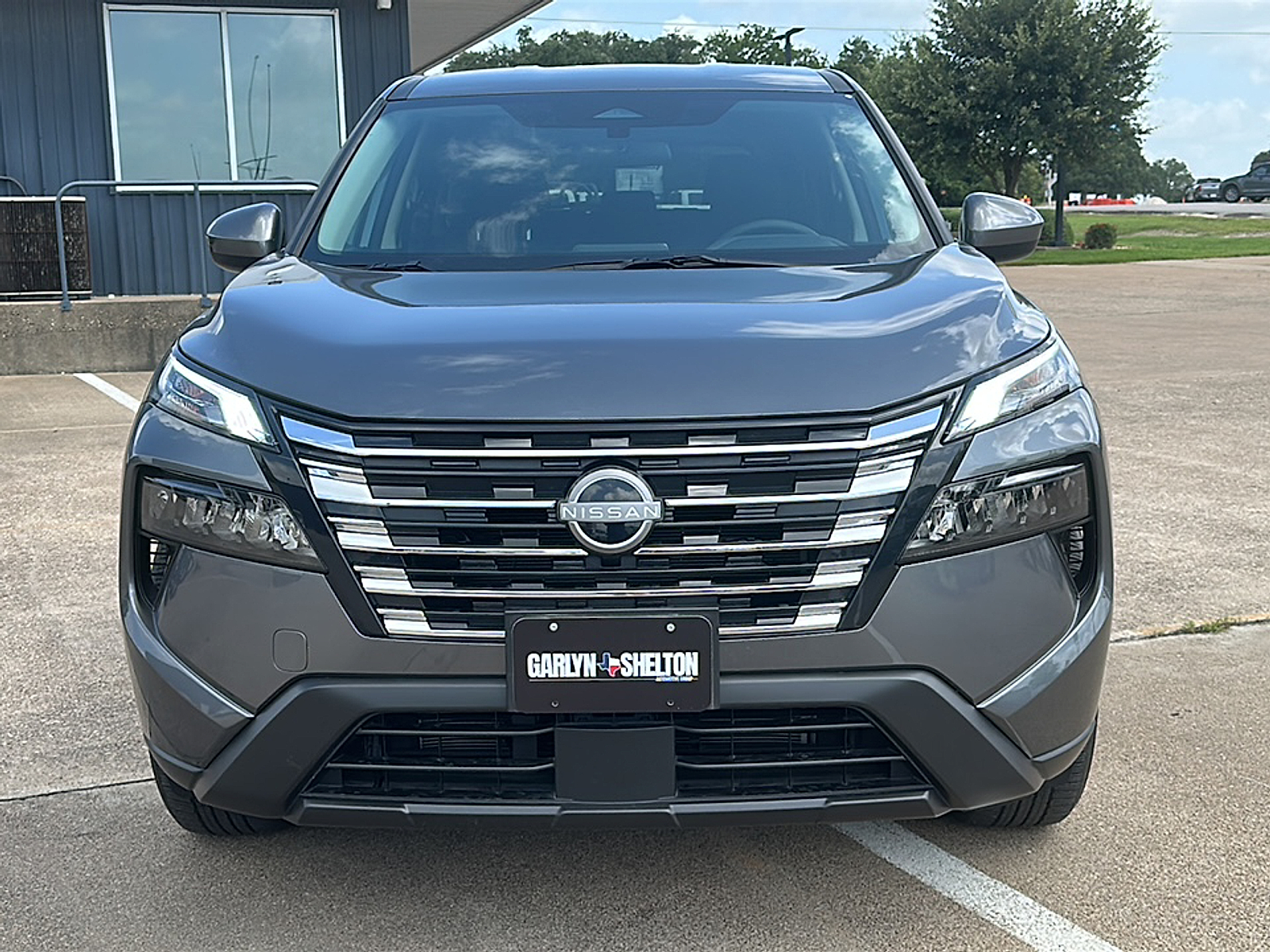Certified Used 2025 Gun Metallic Nissan SV FWD image 11