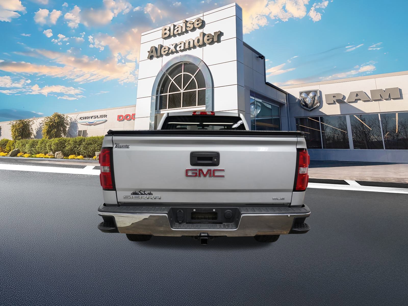 2017 Gmc Sierra 1500 SLE photo 4
