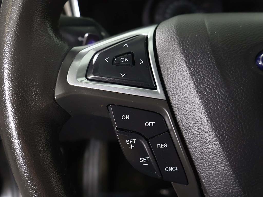 2016 Ford Fusion SE photo 38