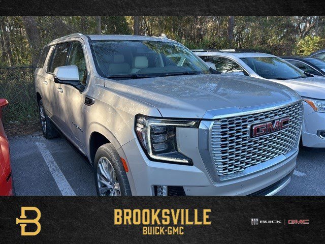 2022 GMC Yukon XL Denali's photo