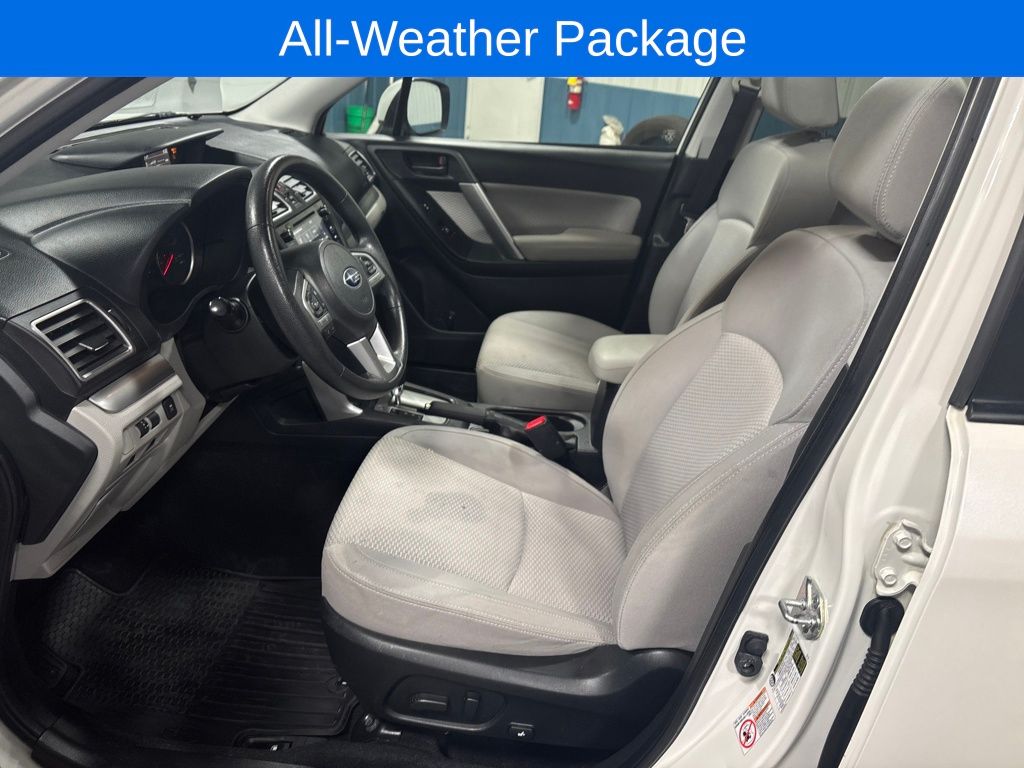2017 Subaru Forester 2.5i Premium photo 3