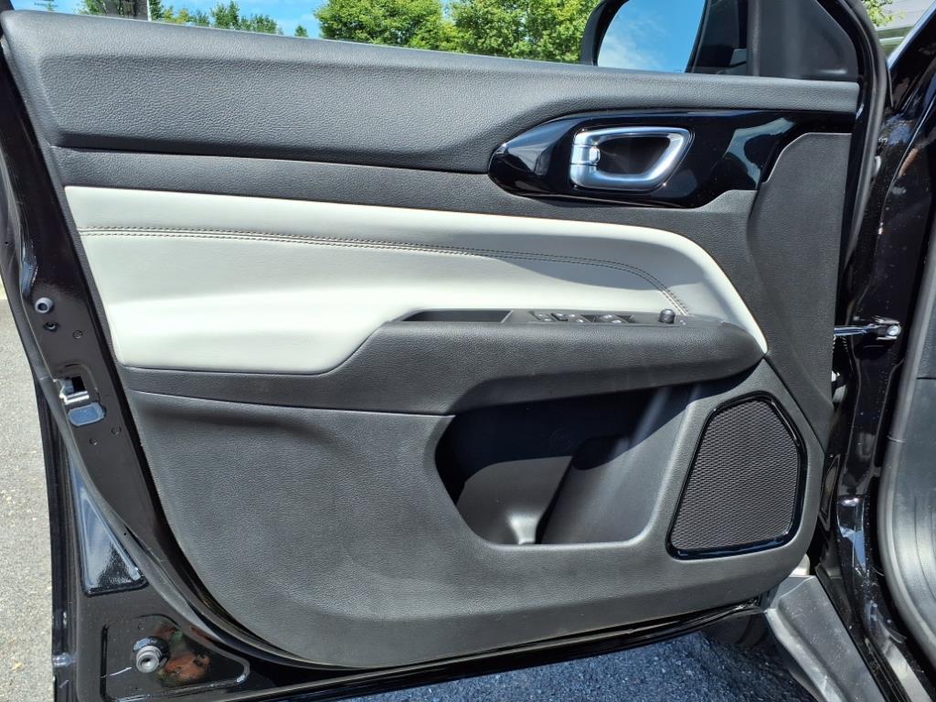 2025 Jeep Compass Limited photo 4