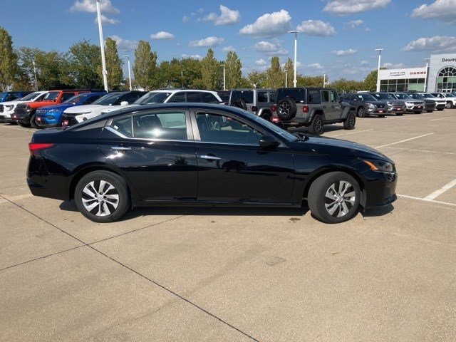 2024 Nissan Altima 2.5 S photo 4