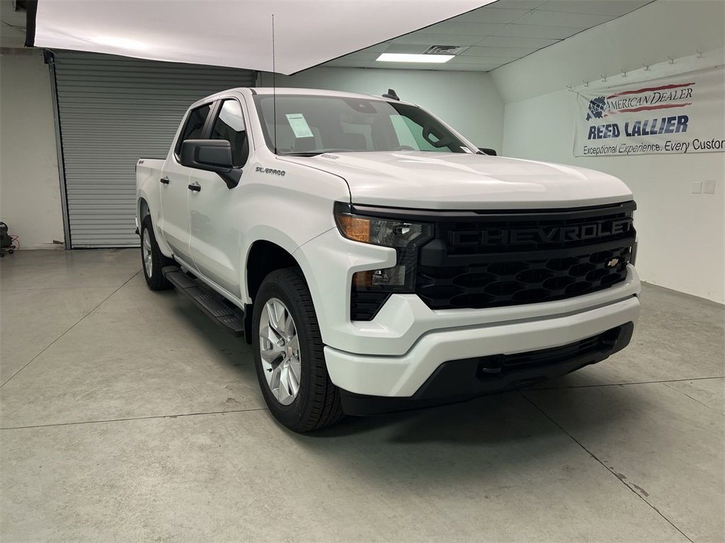 2026 Chevrolet Silverado 1500 Custom's photo