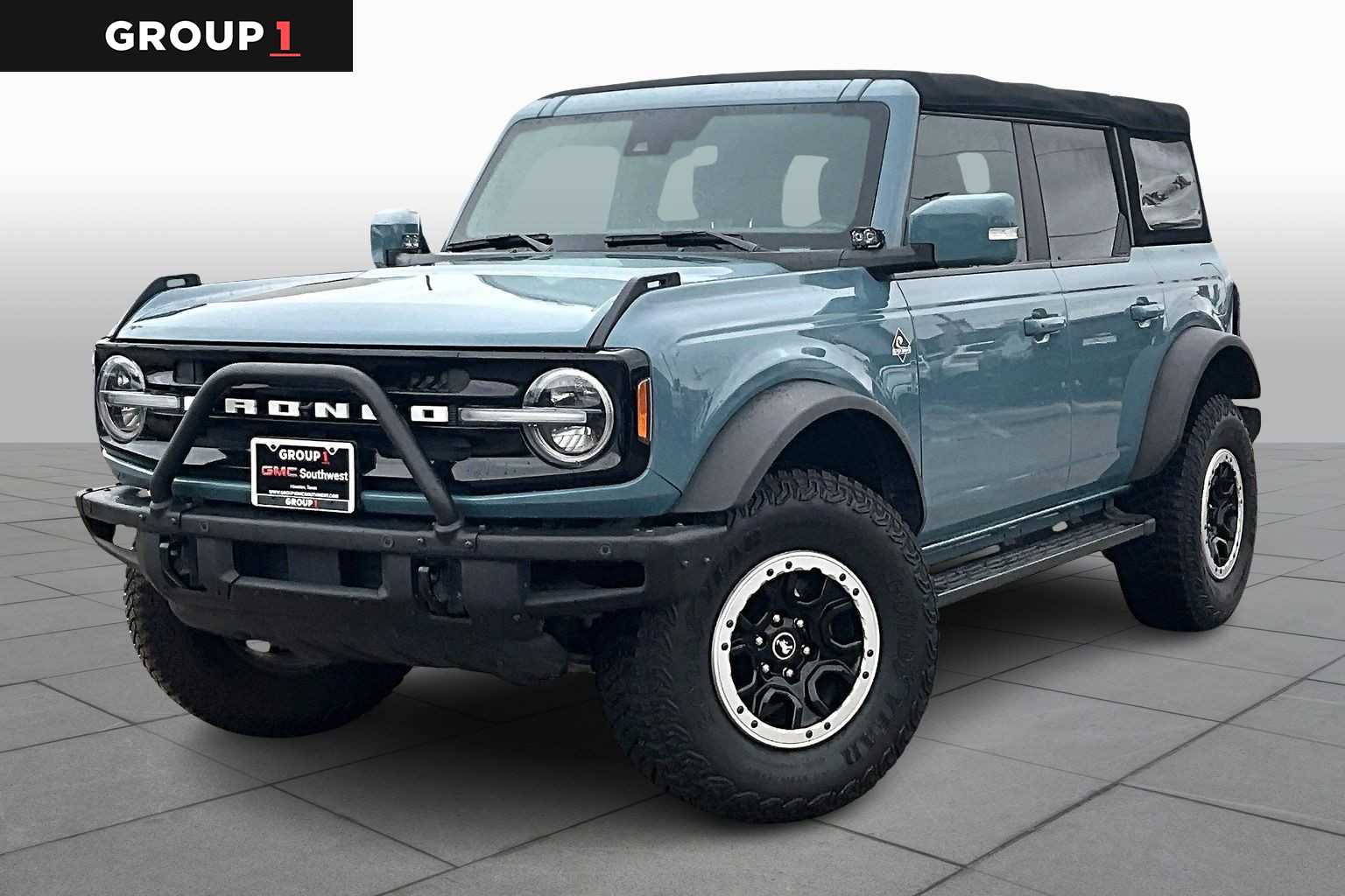 2022 Ford Bronco Outer Banks's photo