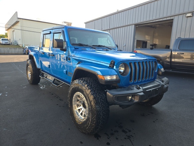 2021 Jeep Gladiator Willys photo 2