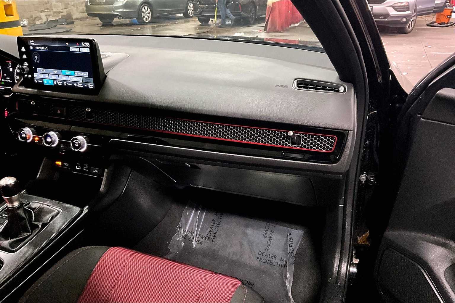 2024 Honda Civic Si photo 17
