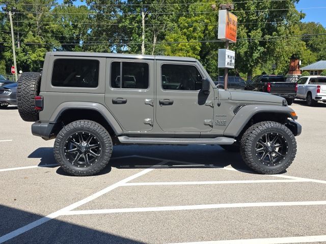 2020 Jeep Wrangler Unlimited Sahara photo 6