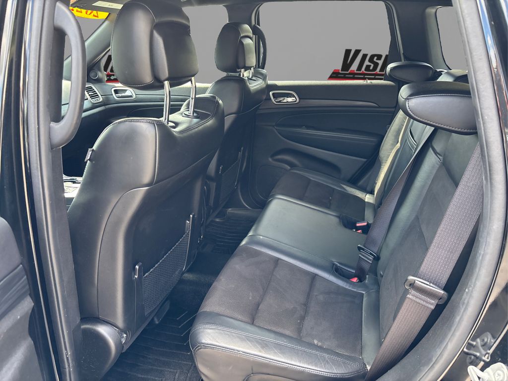 2021 Jeep Grand Cherokee Laredo X photo 10