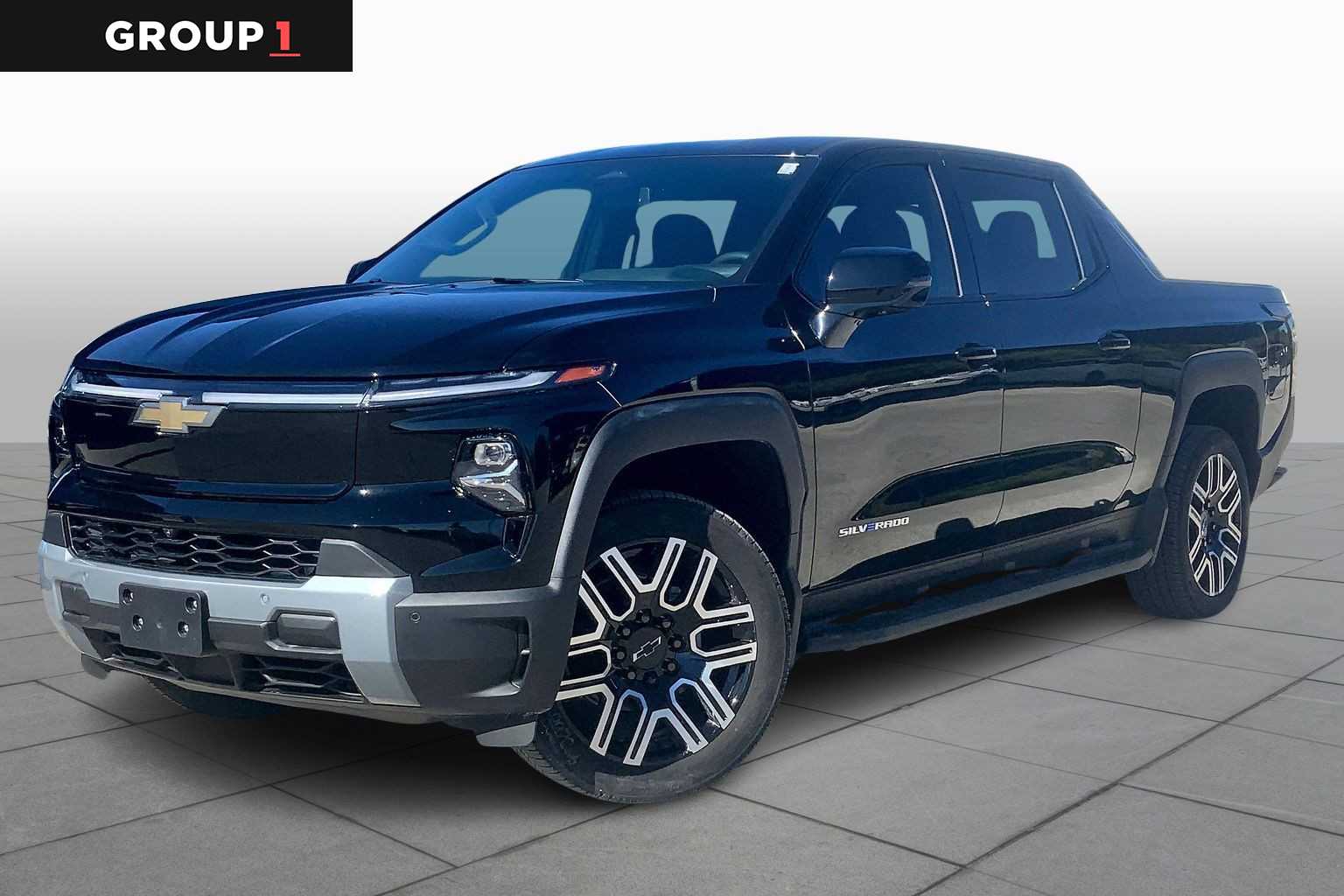 2026 Chevrolet Silverado EV LT's photo