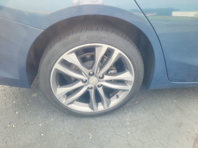 2024 Chevrolet Malibu Premier 2LT photo 26