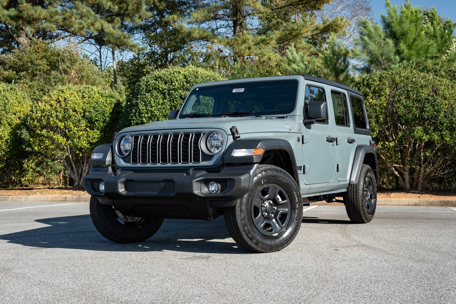 2026 Jeep Wrangler 4-Door Sport's photo