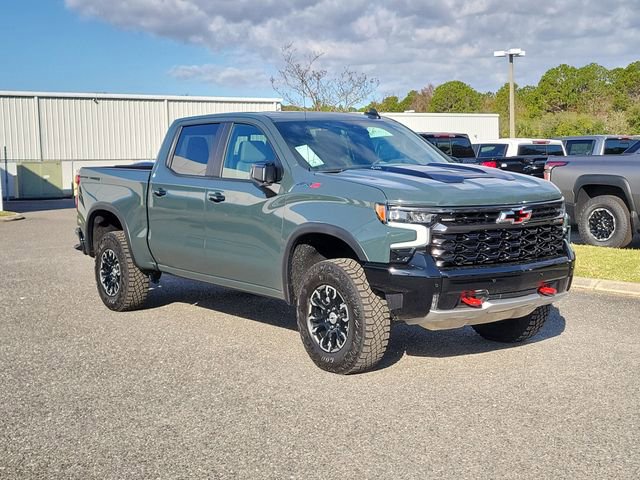 2026 Chevrolet Silverado Base's photo