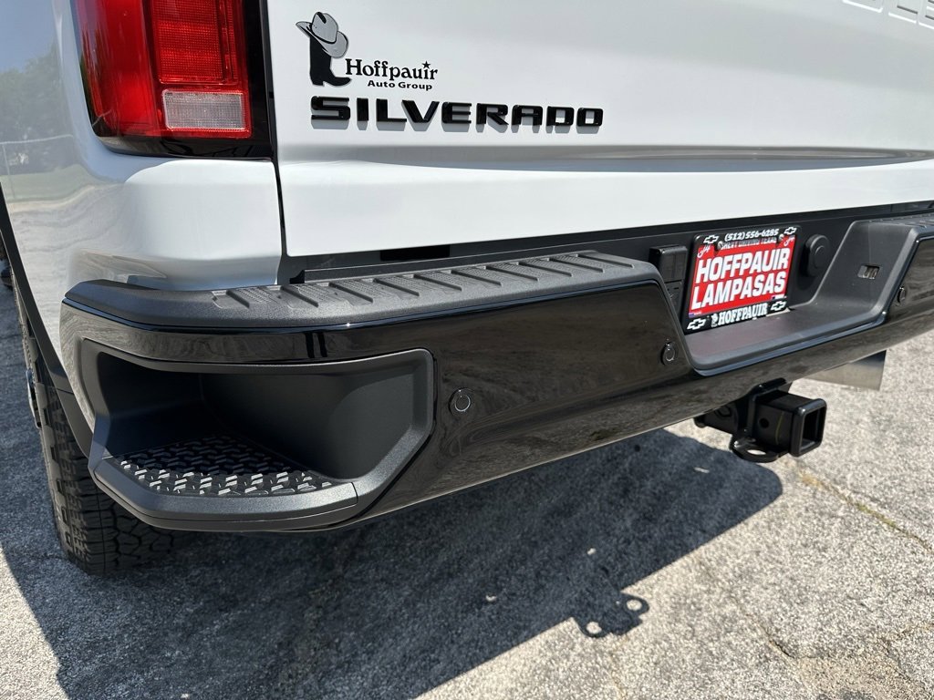 2025 Chevrolet Silverado 2500HD LTZ photo 6