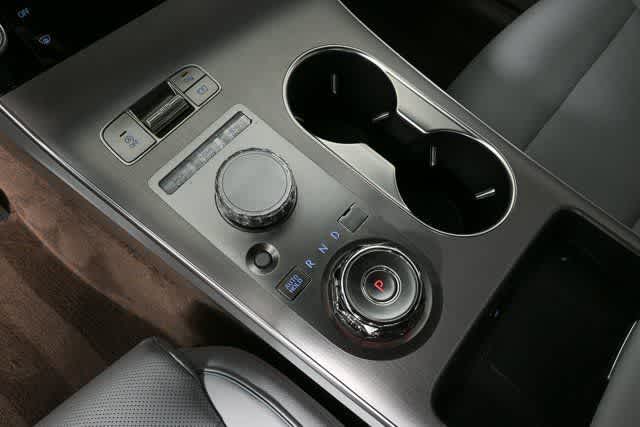 2026 Genesis GV70 2.5T Advanced photo 25