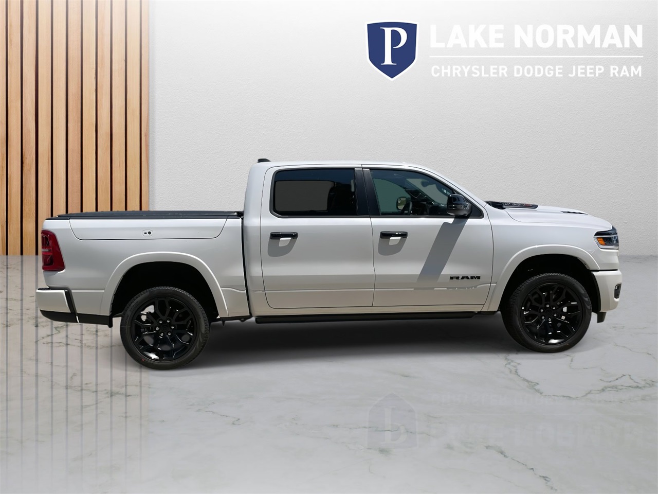 2025 Ram 1500 Limited photo 9