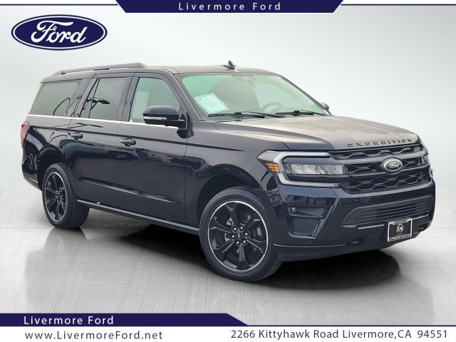 2022 Ford Expedition Limited's photo