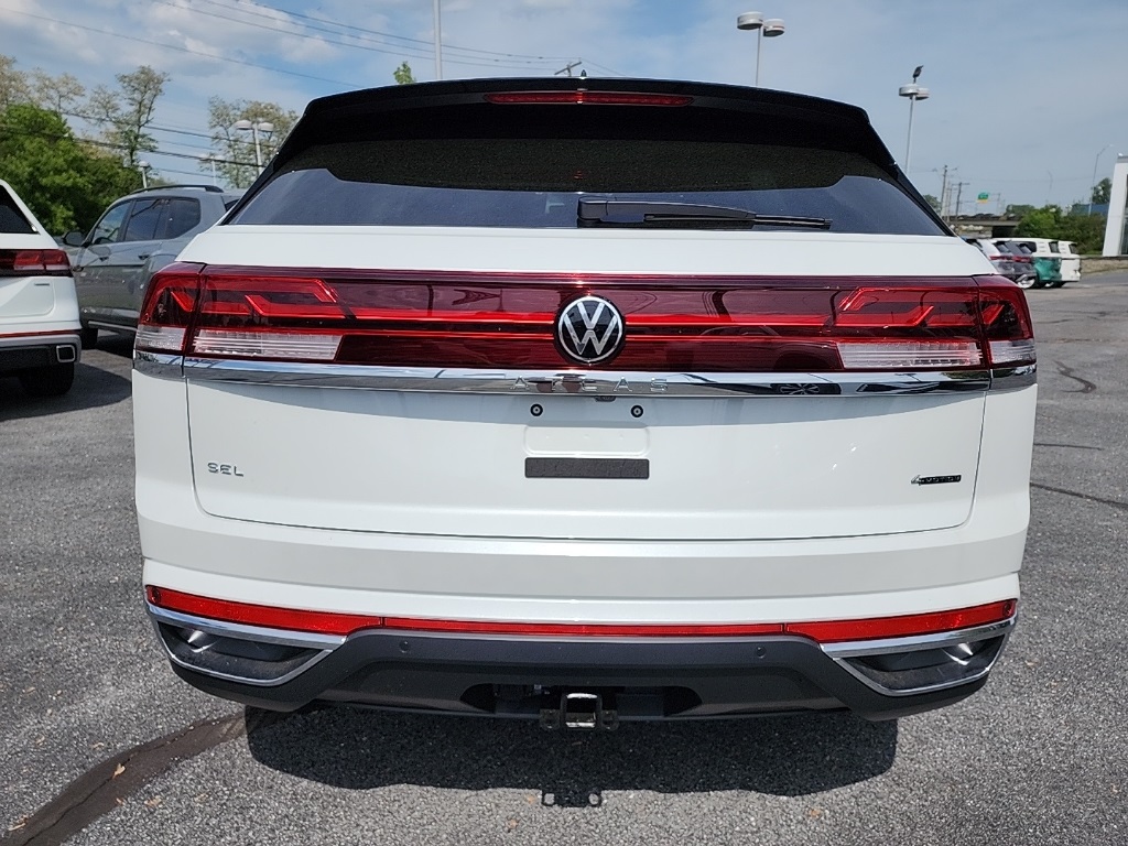 2025 Volkswagen Atlas Cross Sport SEL photo 4