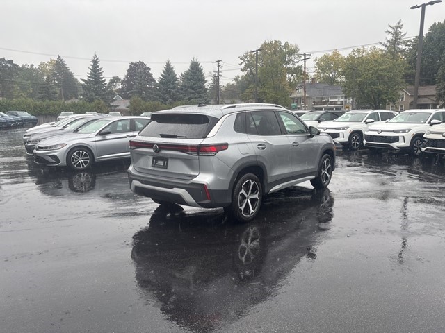 2025 Volkswagen Tiguan SE photo 4