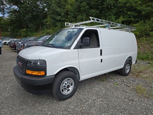 2025 GMC Savana Cargo Work Van's photo