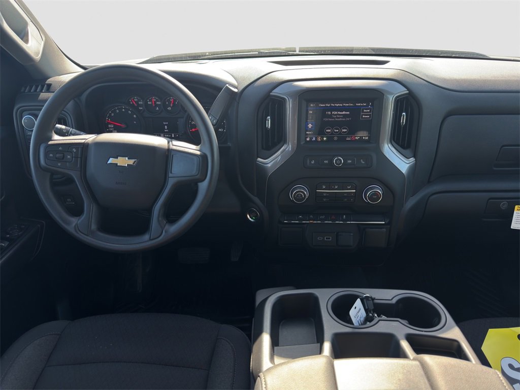 2025 Chevrolet Silverado 1500 Custom photo 14