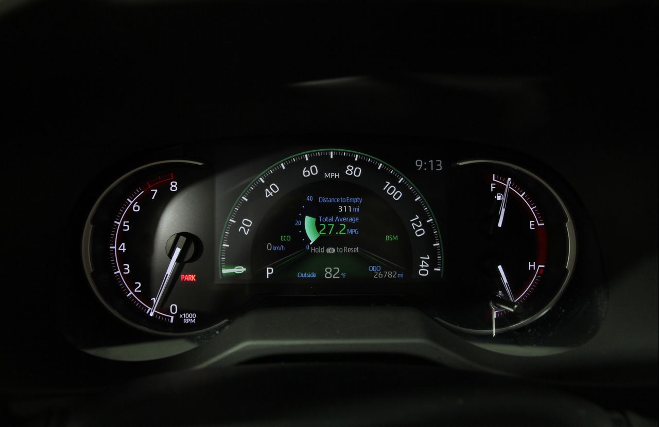 2024 Toyota RAV4 XLE photo 8