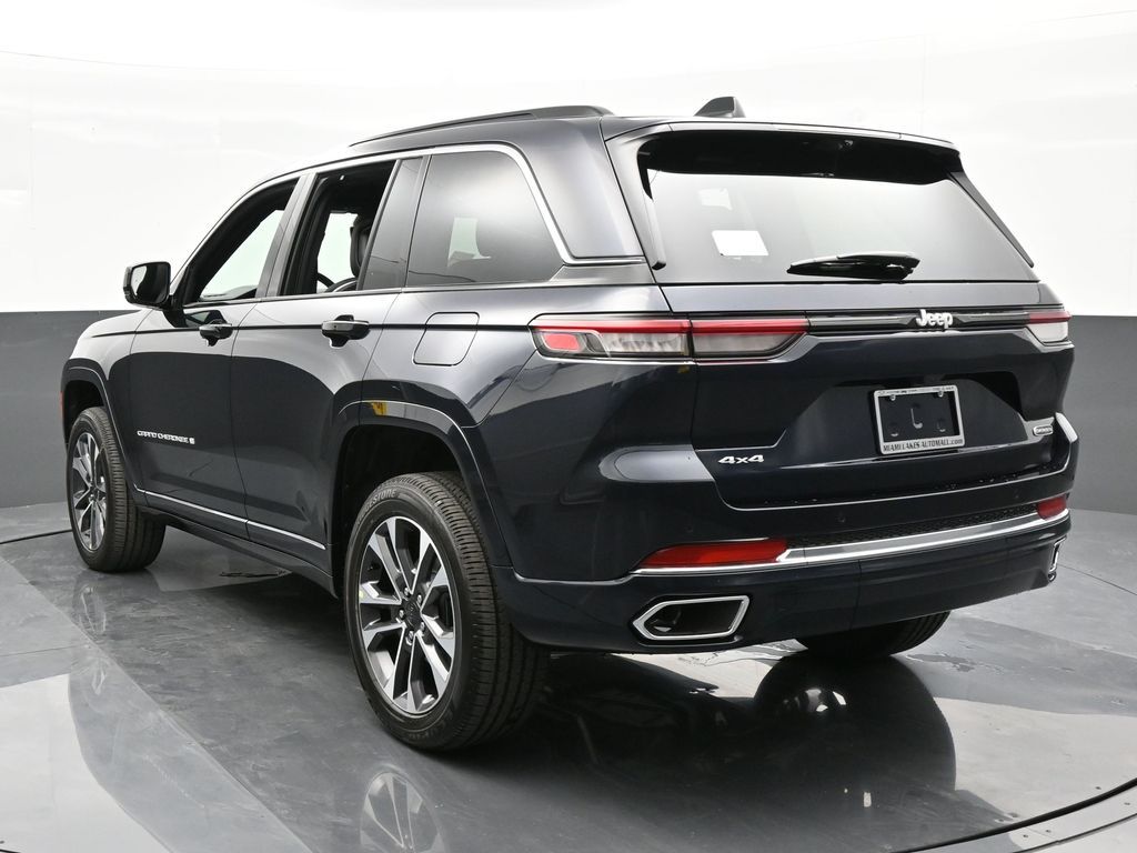 2024 Jeep Grand Cherokee Overland photo 4