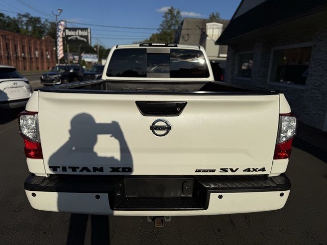 2018 Nissan Titan SV photo 4