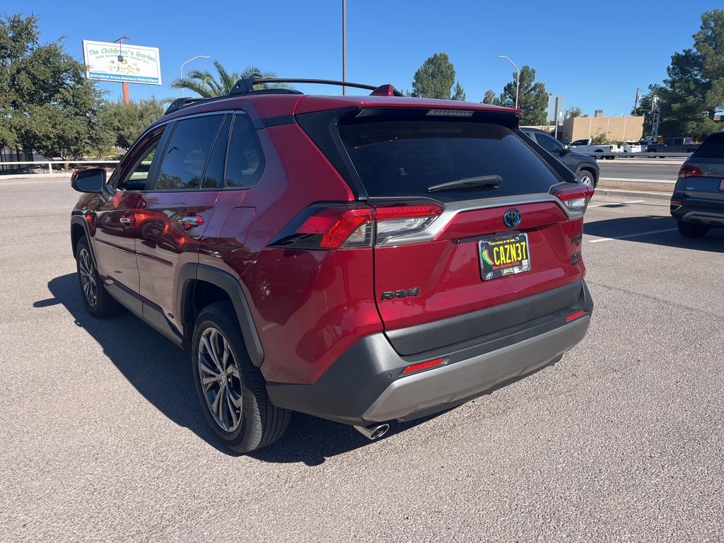 2022 Toyota RAV4 Hybrid Limited photo 4