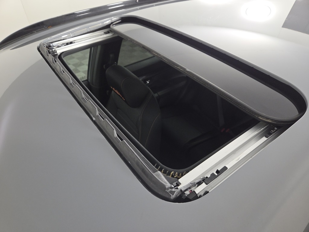 2026 Honda CR-V Hybrid photo 2