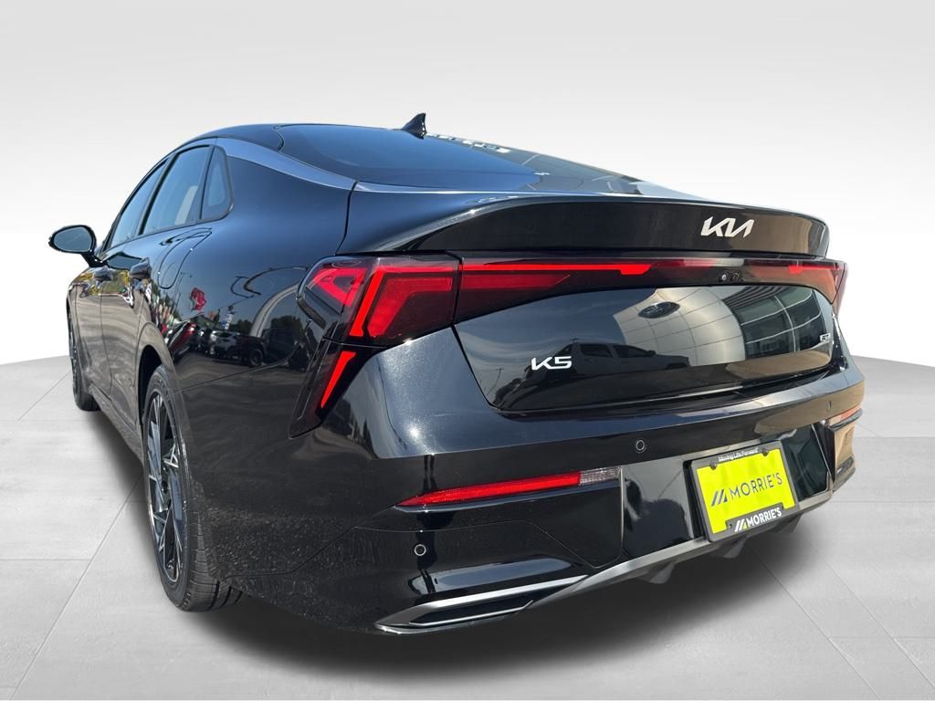 2025 Kia K5 GT-Line photo 9