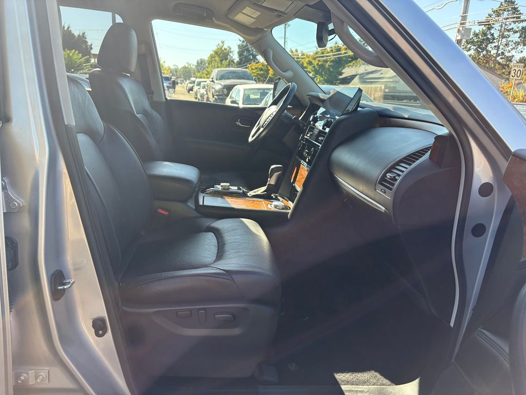 2022 Nissan Armada SL photo 22