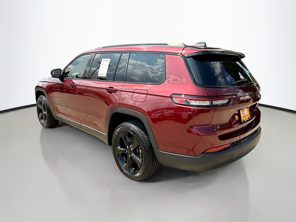 2021 Jeep Grand Cherokee Altitude photo 3