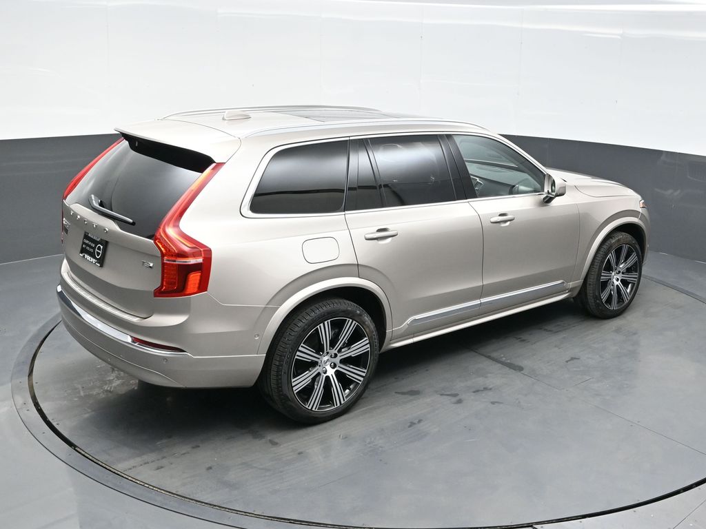 2025 Volvo XC90 T8 Plus photo 28