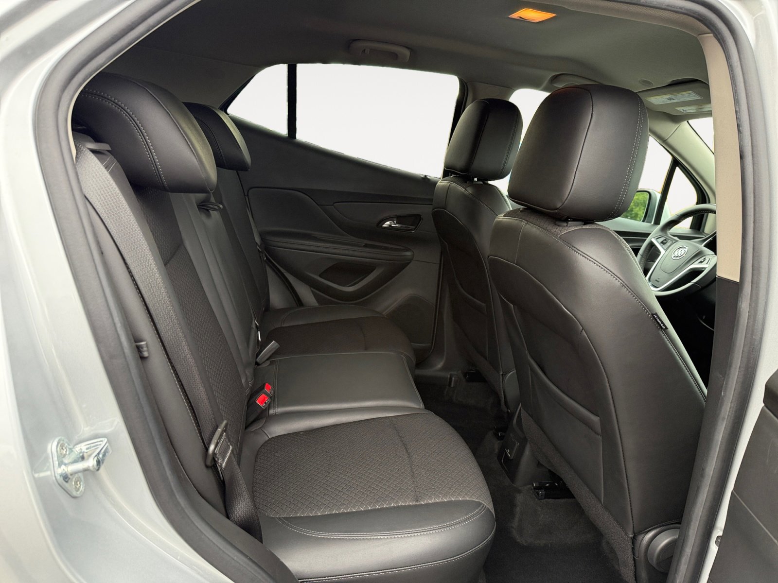 2022 Buick Encore Preferred photo 18