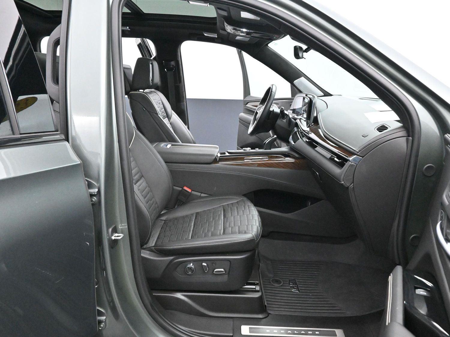 2023 Cadillac Escalade ESV Sport Platinum photo 33